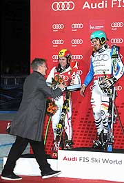 Sebastian Schweinsteiger gratulierte ihm auf dem Siegertreppchen (©Foto: Ingrid Grossmann